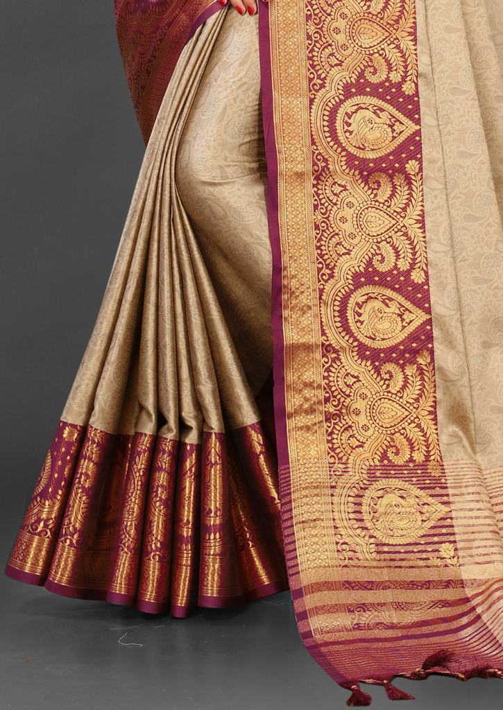 Dark green silk cotton saree with unique zari buttas,contrast traditional  design zari border & zari-rich intricate pallu