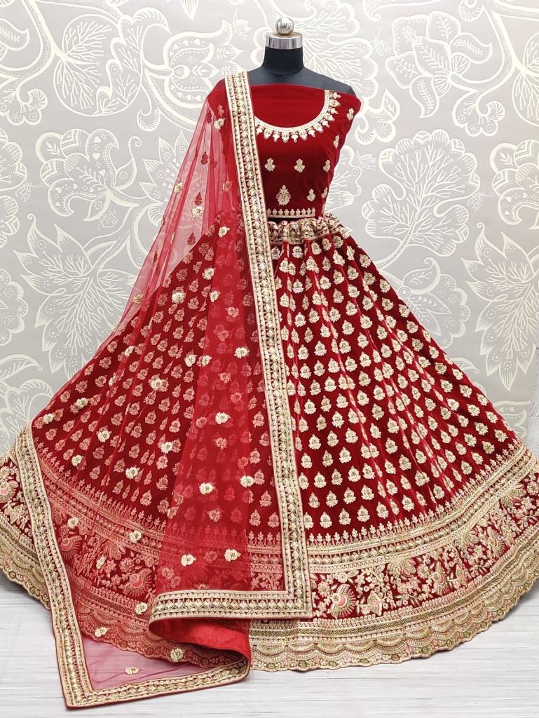 34 Stunning Silk Lehenga that Define the Classy Bride