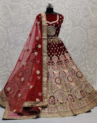 Mirror Crafted And Thread embroidered Bridal Lehenga Choli Gujju Fashions Designer Lehnga Choli