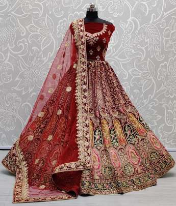 Wedding Wear Beautiful Embroidery Work Bridal Lehenga Choli Gujju Fashions