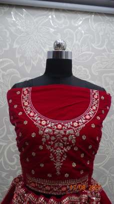 Wedding Wear Designer Hreavy Work Velvet Bridal Lehenga Choli Gujju Fashions Designer Lehnga Choli